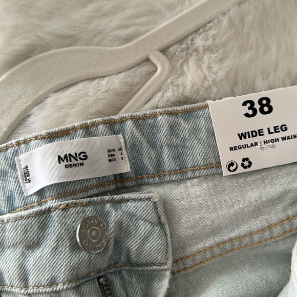 Mango Cut-Out High-waist Wide Leg Jeans Light Wash - Picture 10 of 13